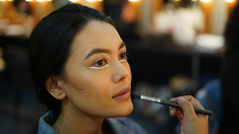 The Art of Contouring: Enhancing Facial Structure with Makeup